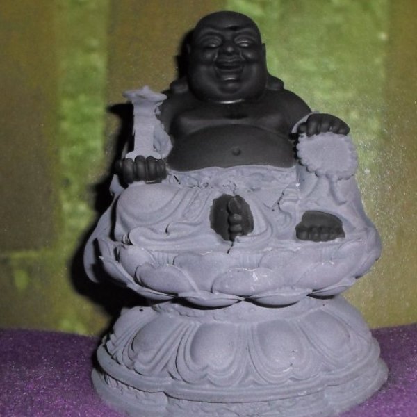 Reiki | Johan | Leeuwarden | reikipraktijk-kinyoubi.nl | Chinese Boeddha zittend op sokkel | 